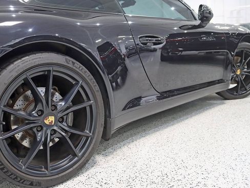 Used 2019 Porsche 911 Carrera image 13