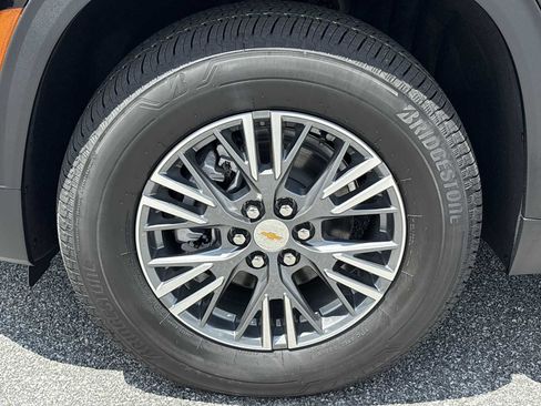 New 2026 Chevrolet Traverse LT FWD image 32