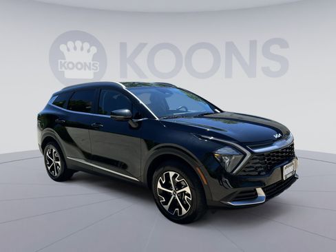 Used 2023 Kia Sportage EX AWD/4WD image 2