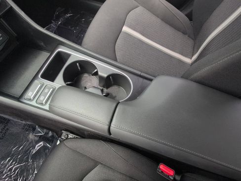 Used 2025 Hyundai Sonata SEL FWD image 23