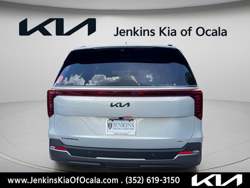 New 2026 Kia Carnival SX Prestige FWD image 5