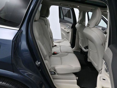 Used 2023 Volvo XC90 B6 Plus w/ Protection Package Premier AWD/4WD image 32