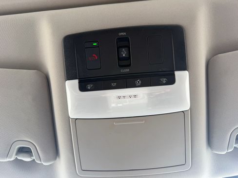 Used 2024 Nissan Altima 2.5 SV w/ SV Premium Package FWD image 44