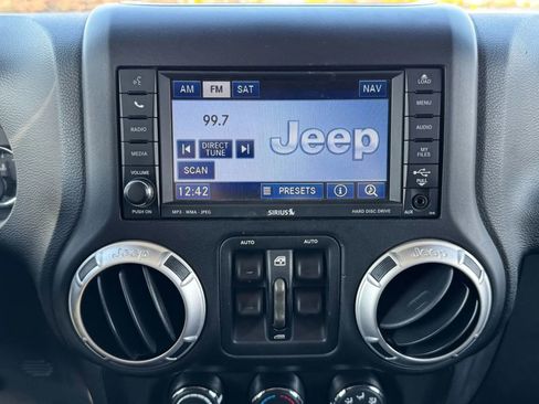 Used 2011 Jeep Wrangler Unlimited Sahara w/ Dual Top Group image 13