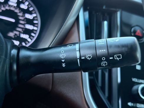 Used 2020 Subaru Outback Touring image 28