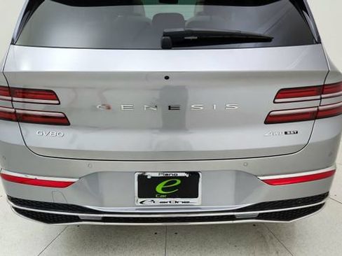 Used 2025 Genesis GV80 3.5T Prestige image 11