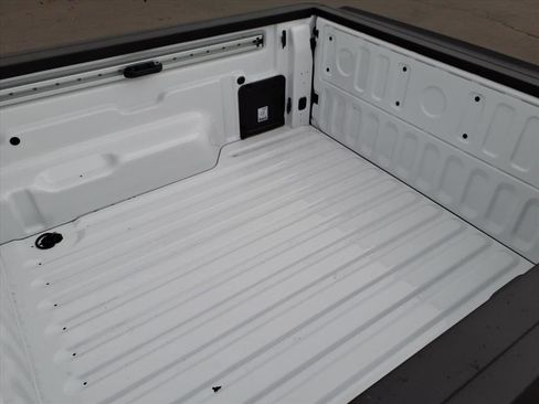 New 2025 Ford Maverick XL w/ Equipment Group 101A image 10