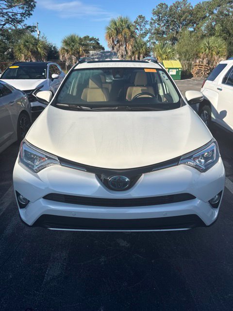 Used 2018 Toyota RAV4 Limited AWD/4WD image 19