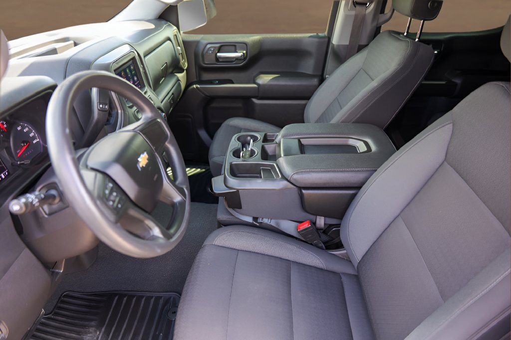 Used 2023 Chevrolet Silverado 1500 Custom w/ LPO, Dark Essentials Package RWD image 9