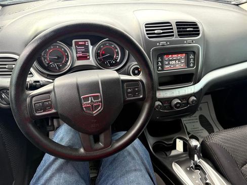 Used 2013 Dodge Journey SE image 17
