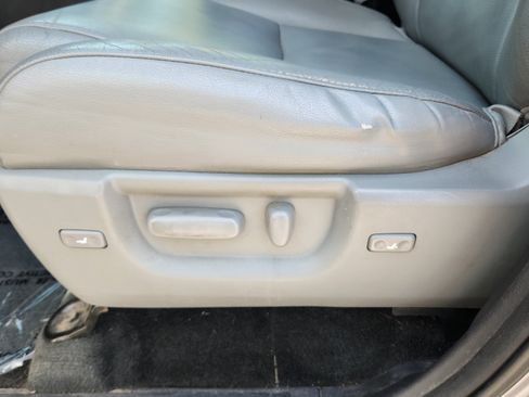 Used 2013 Toyota Sequoia Limited AWD/4WD image 14