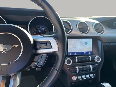 Used 2020 Ford Mustang GT Premium image 22