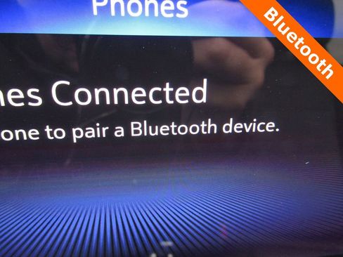 Used 2025 Chevrolet Trax LT image 6