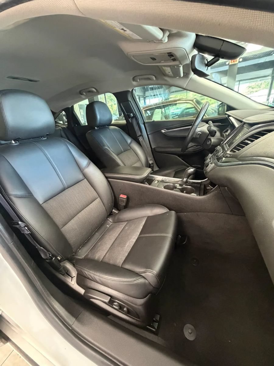 Used 2016 Chevrolet Impala LT w/ Convenience Package FWD image 8