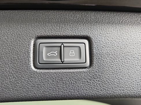 New 2026 Audi Q7 3.0T Premium AWD/4WD image 11