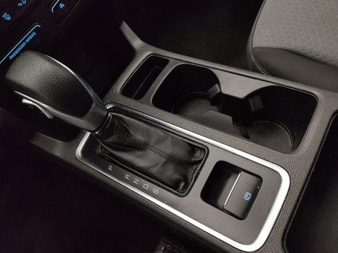 Used 2019 Ford Escape SE FWD image 26