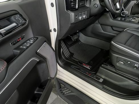 New 2026 GMC Sierra 1500 AT4X image 8