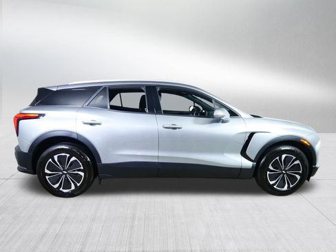 Used 2024 Chevrolet Blazer EV LT AWD/4WD image 8