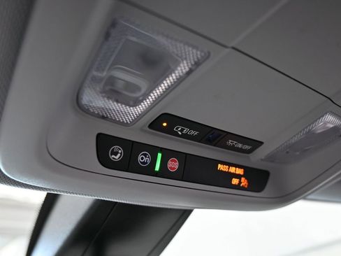 Used 2022 Chevrolet Blazer LT FWD image 23