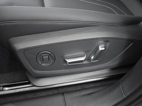 New 2026 Audi Q3 quattro 2.0T AWD/4WD image 8
