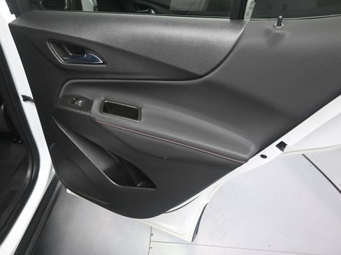 Used 2022 Chevrolet Equinox RS AWD/4WD image 15