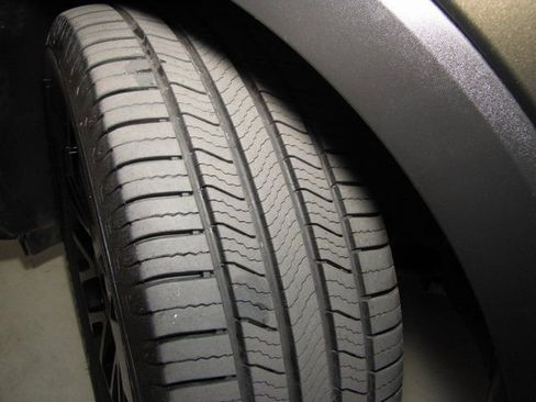 Used 2022 Kia Telluride EX w/ EX Premium Package image 28