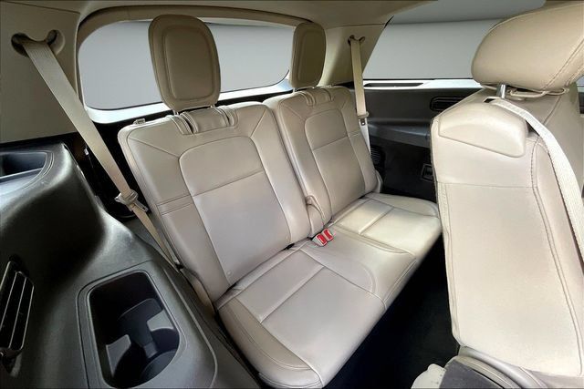 Used 2021 Lincoln Aviator 2WD image 28