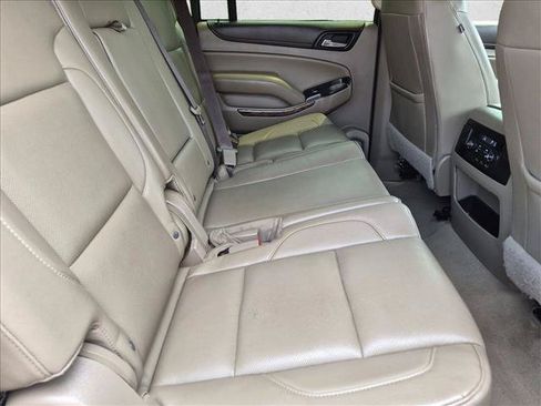 Used 2019 GMC Yukon XL SLT w/ Open Road Package AWD/4WD image 23