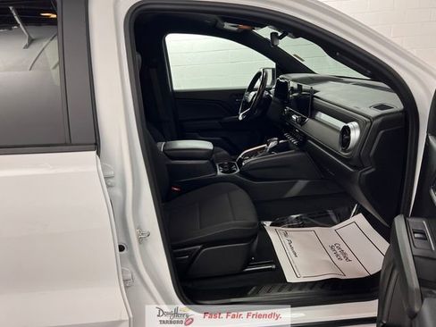 Used 2023 Chevrolet Colorado LT w/ LT Convenience Package II RWD image 41
