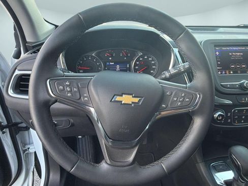 Used 2023 Chevrolet Equinox LT AWD/4WD image 25
