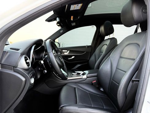 Used 2018 Mercedes-Benz GLC 300 image 24
