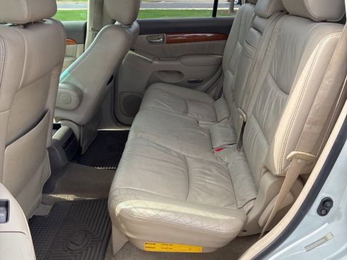 Used 2005 Lexus GX 470 image 11