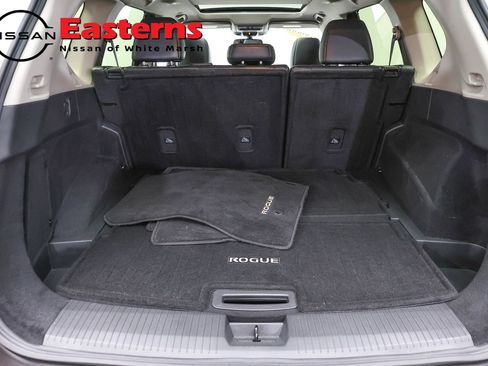 Used 2023 Nissan Rogue SL w/ SL Premium Package AWD/4WD image 9