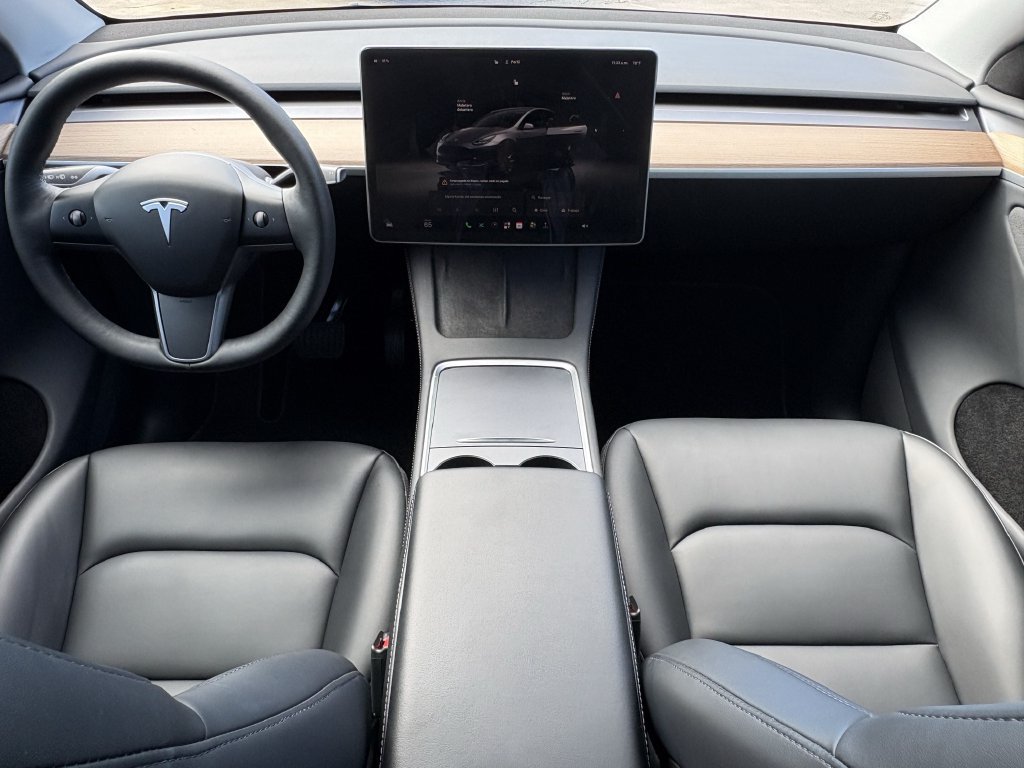 Used 2023 Tesla Model Y Long Range AWD/4WD image 25