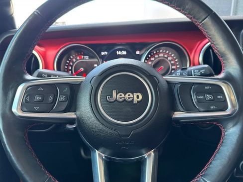 Used 2021 Jeep Wrangler Unlimited Rubicon AWD/4WD image 25