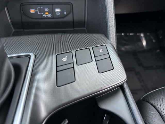 Used 2026 Kia Sportage SX FWD image 12