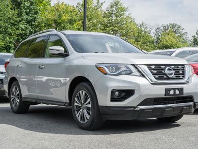 Used 2020 Nissan Pathfinder SV