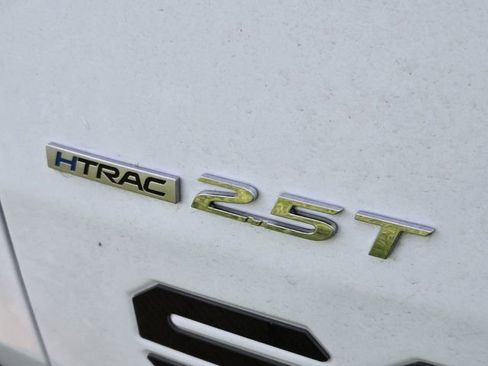 Used 2022 Hyundai Santa Cruz SEL Premium image 10