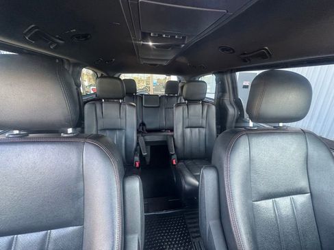 Used 2017 Dodge Grand Caravan GT FWD image 20