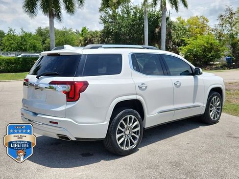 Certified 2021 GMC Acadia Denali w/ Denali Technology Package FWD image 4