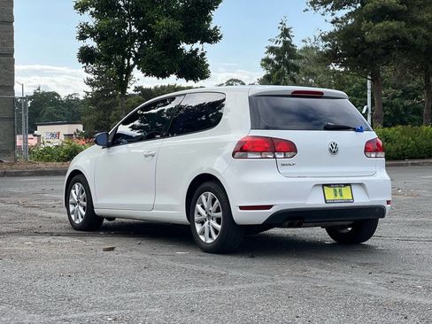 Used 2013 Volkswagen Golf 2-Door FWD image 3