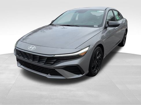 New 2026 Hyundai Elantra Sport image 3