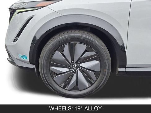 Used 2023 Nissan Ariya AWD image 11