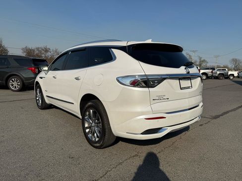 Used 2024 Buick Enclave Avenir w/ Avenir Technology Package image 4