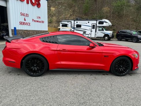 Used 2017 Ford Mustang GT w/ GT Performance Package image 8