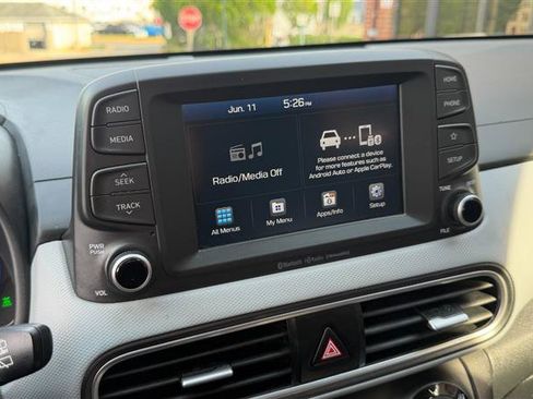 Used 2021 Hyundai Kona SEL AWD/4WD image 35
