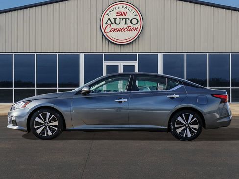 Used 2022 Nissan Altima 2.5 SV FWD image 4