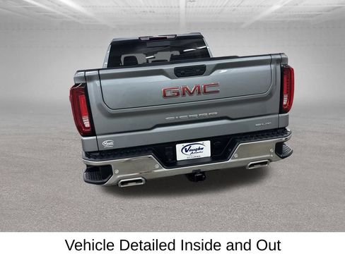 Used 2025 GMC Sierra 1500 SLT w/ SLT Premium Plus Package AWD/4WD image 11