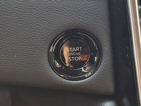 New 2026 Nissan Armada SL image 11