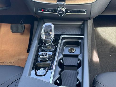 New 2026 Volvo XC60 B5 Plus w/ Protection Package Premier image 9